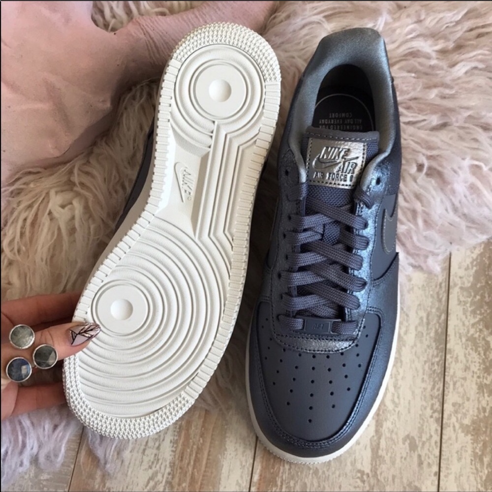 NWT Nike Air Force 1 Premium - Picture 7 of 8